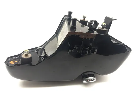 Engine Oil Tank 2001 Harley-Davidson Sportster 883 XLH883 2316 x