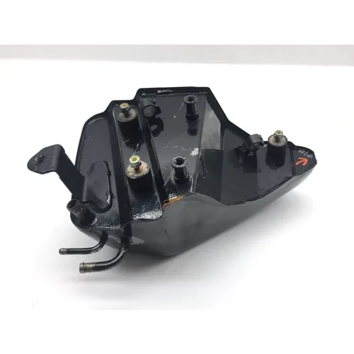 Engine Oil Tank 2001 Harley-Davidson Sportster 883 XLH883 2316 x 6