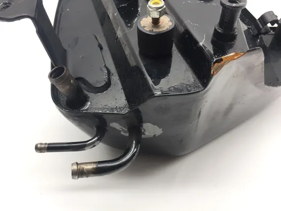 Engine Oil Tank 2001 Harley-Davidson Sportster 883 XLH883 2316 x