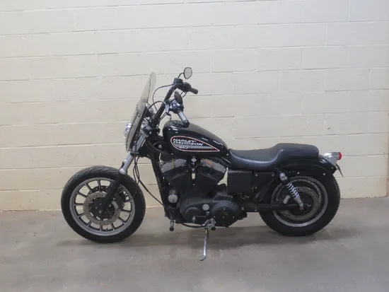 Engine Oil Tank 2001 Harley-Davidson Sportster 883 XLH883 2316 x