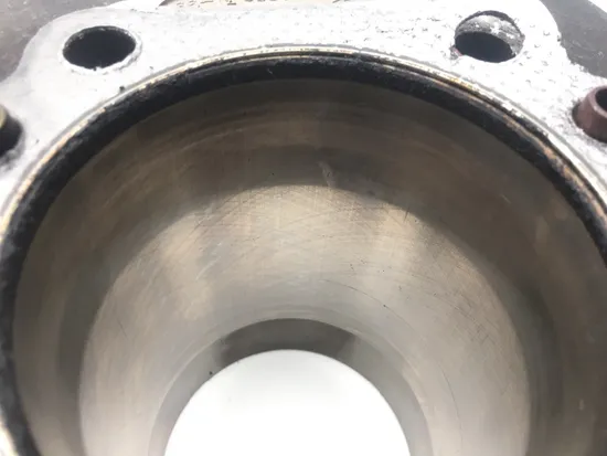 Front Rear Cylinder Jugs w Pistons 04 Harley Heritage Softail EFI FLSTCI 2327 x