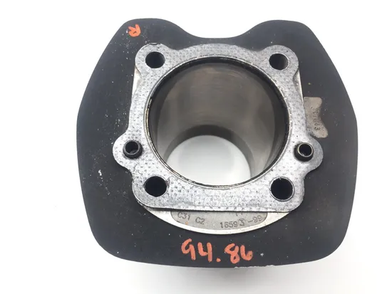 Front Rear Cylinder Jugs w Pistons 04 Harley Heritage Softail EFI FLSTCI 2327 x