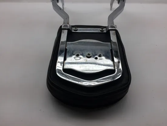 Sissy Bar 2004 Harley-Davidson Heritage Softail Classic EFI FLSTCI 2327 x