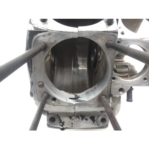 Engine Left Right Center Cases 1988 Harley-Davidson Electra Glide FLHT 2329 x 19