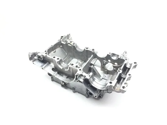 RC51 Upper Lower Center Cases Case from 2000 Honda RVT1000 SP1 x