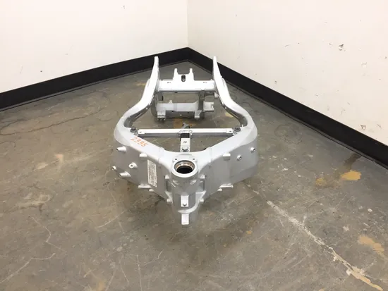 Main Frame Chassis CLN Ready To Go 2004 Yamaha FJR1300 2335A