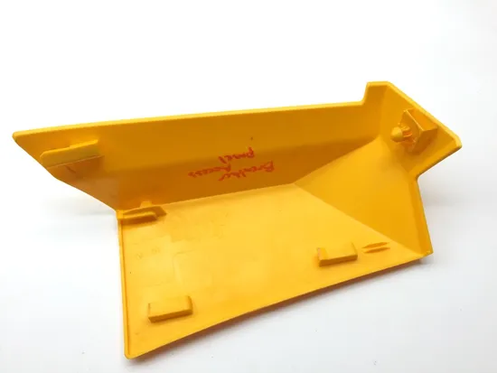 Tail Light Plastic 2014 Can-Am Commander 1000 4x4 DPS 2325