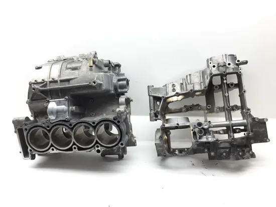 Upper Lower Center Cases Case 2004 Yamaha FJR1300 2335A x