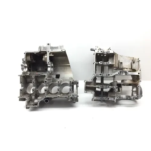 Upper Lower Center Cases Case 2004 Yamaha FJR1300 2335A x 7
