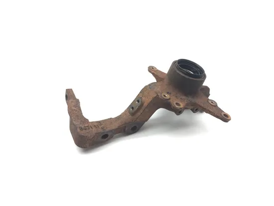 Left Driver Front Spindle Steering Knuckle 00 Yamaha Grizzly 600 YFM600F 2355A x