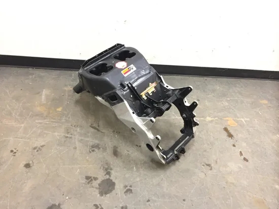 Main Frame Chassis EZ 2000 Kawasaki Ninja ZX12R ZX1200A 2375