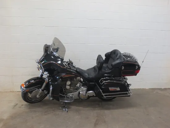 Oil Line Cover 1995 Harley-Davidson Electra Glide FLHT 2395