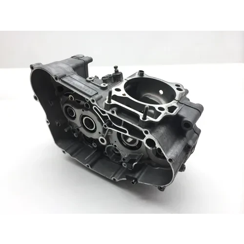 Engine Left Right Center Cases 2009 Suzuki DRZ400SM 2400 x