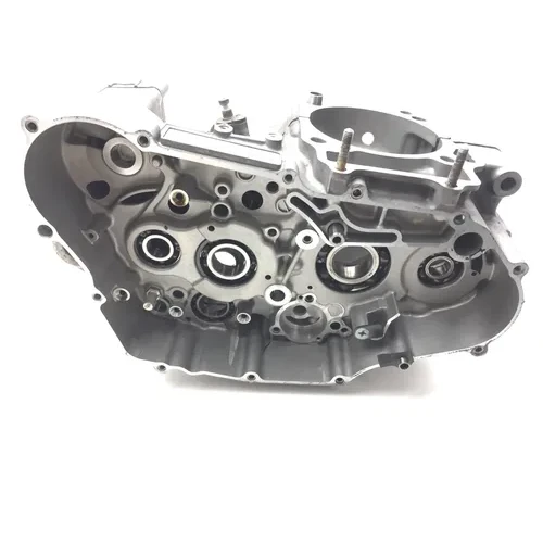 Engine Left Right Center Cases 2009 Suzuki DRZ400SM 2400 x 2