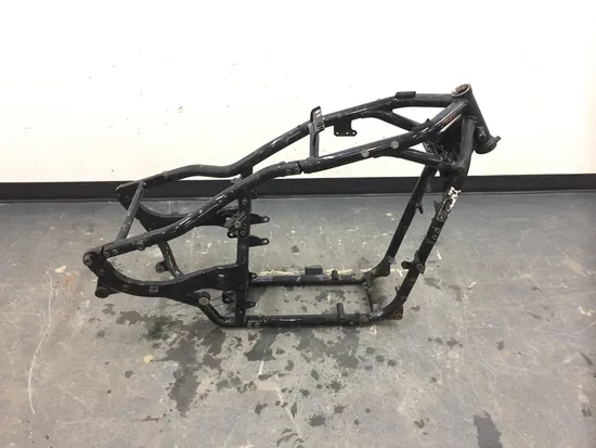 Main Frame Chassis 1999 Suzuki Intruder 1500 VL1500 2390