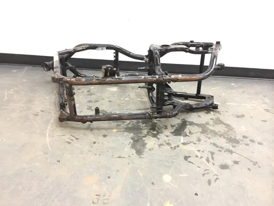 Main Frame Chassis 1999 Suzuki Intruder 1500 VL1500 2390