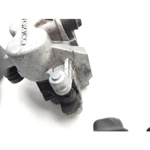 Left Right Front Brake Calipers Pads Set 2004 Suzuki Intruder 1500 VL1500 2391 x 10