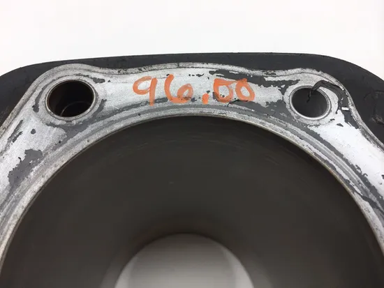 Engine Cylinder Jug W Piston Rear 1999 Suzuki Intruder 1500 VL1500 2390