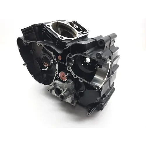 Engine Left Right Center Cases 1999 Suzuki Intruder 1500 VL1500 2390 x 4