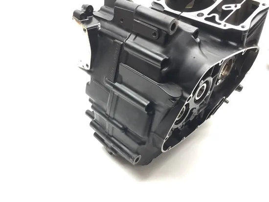 Engine Left Right Center Cases 1999 Suzuki Intruder 1500 VL1500 2390 x