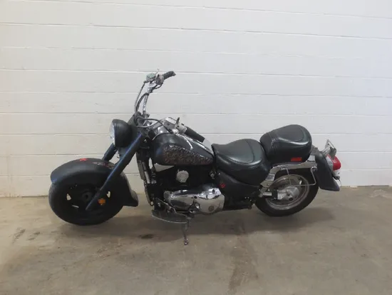 Engine Left Right Center Cases 1999 Suzuki Intruder 1500 VL1500 2390 x