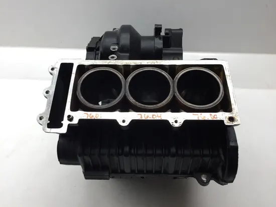 Upper Lower Center Cases Case 2001 Triumph Trophy 900 2353 x