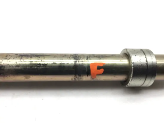 Front Wheel Axle 2001 Triumph Trophy 900 2353