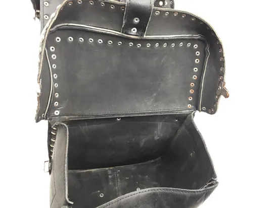 Saddlebags 2003 Kawasaki Vulcan 1500 VN1500E Classic 2413 x 7