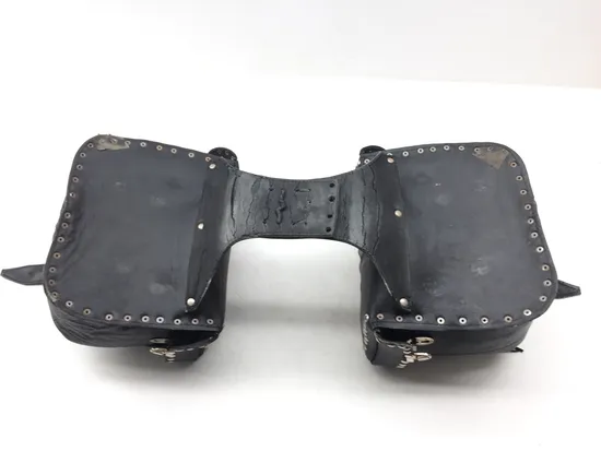 Saddlebags 2003 Kawasaki Vulcan 1500 VN1500E Classic 2413 x 4