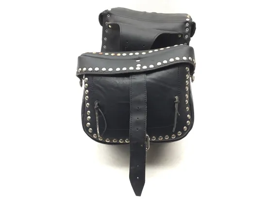 Saddlebags 2003 Kawasaki Vulcan 1500 VN1500E Classic 2413 x 3