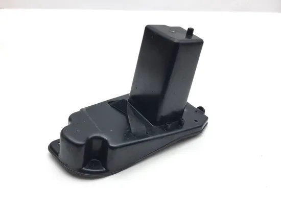 Tool Storage Box 2003 Kawasaki Vulcan 1500 VN1500E Classic 2413 x