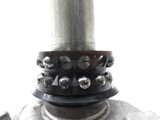 Lower Triple Tree Bottom Fork Clamp Shaft 2003 Yamaha YZF R1 2420A x