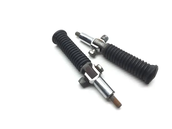 Left Right Set Passenger Peg Bracket 2005 Harley Night Train EFI FXSTBI 2442