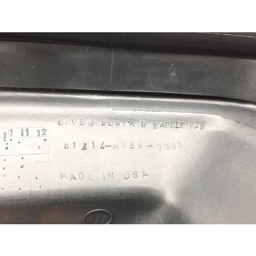 2003 Honda Golidwing 1500 GL1500 Left Lower Saddlebag Cover 2409A x 15