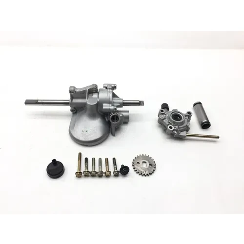 2003 Honda Golidwing 1500 GL1500 Engine Oil Pump Assembly 2409A 3