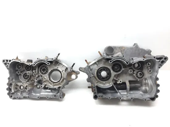 Engine Left Right Center Cases Case 1998 Yamaha Grizzly 600 YFM600FWA 4x4 2447A