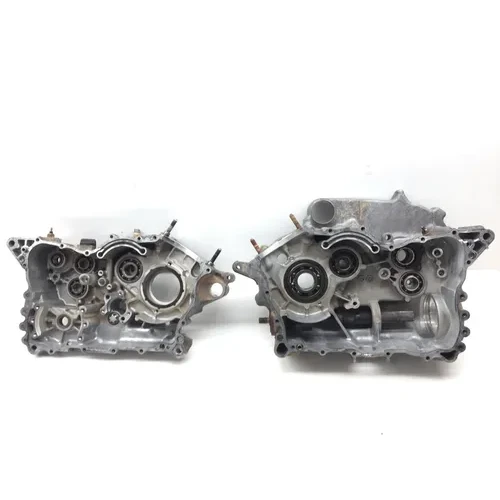Engine Left Right Center Cases Case 1998 Yamaha Grizzly 600 YFM600FWA 4x4 2447A 21