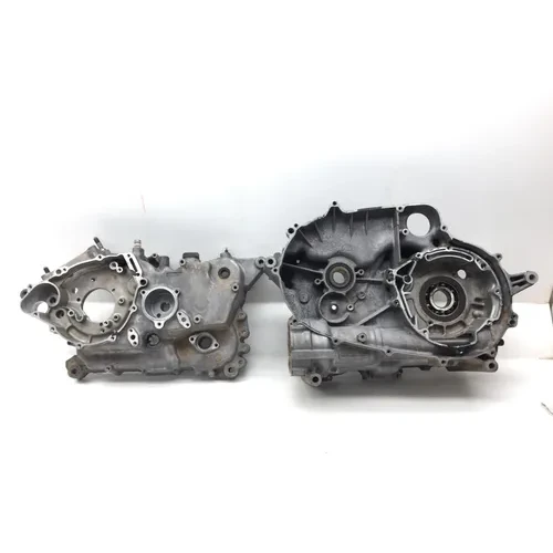 Engine Left Right Center Cases Case 1998 Yamaha Grizzly 600 YFM600FWA 4x4 2447A 17