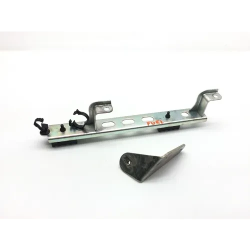 Gas Tank Mount Bracket 2017 Yamaha Wolverine YXE 700 4x4 FI EPS 2480A