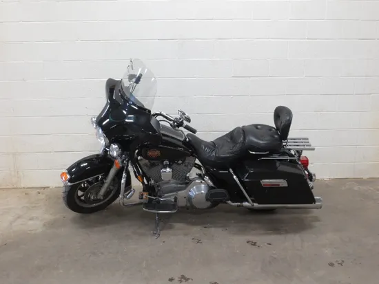 Oil Line Cover 2000 Harley-Davidson Electra Glide FLHT 2475