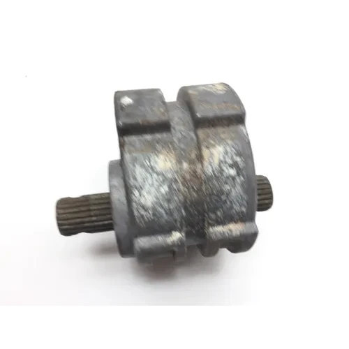 Rear Wheel Axle Bearing Carrier 1995 Polaris Xplorer 400 4X4 2501 8