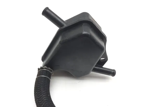 1986 Honda TRX Fourtrax 350 4x4 Oil Breather Vent Box 2502A