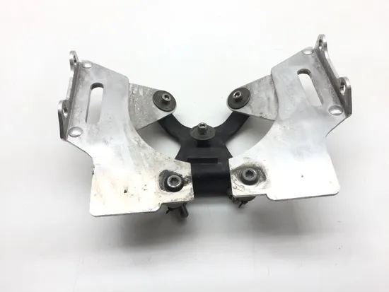 Headlight Mount Bracket 2001 Yamaha V Star 650 XVS650A Classic 2506A