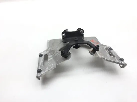 Headlight Mount Bracket 2001 Yamaha V Star 650 XVS650A Classic 2506A