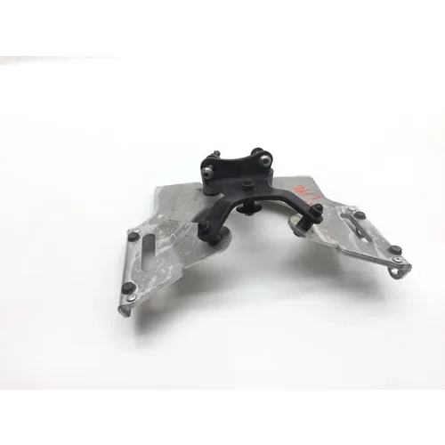 Headlight Mount Bracket 2001 Yamaha V Star 650 XVS650A Classic 2506A 3