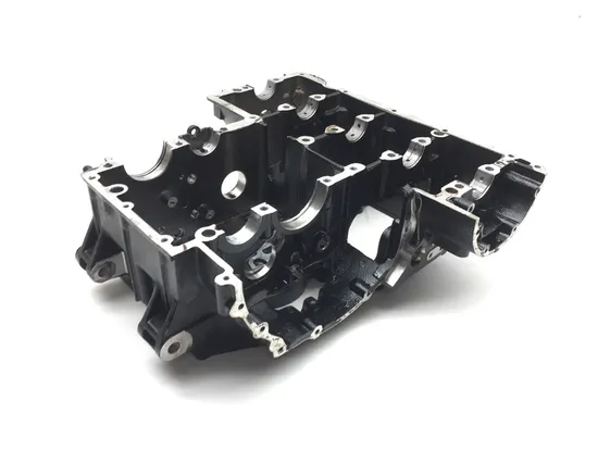 Upper Lower Center Cases Case 2002 Triumph Trophy 1200 2472