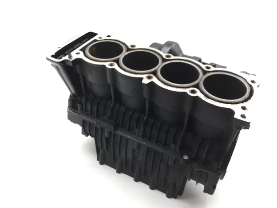 Upper Lower Center Cases Case 2002 Triumph Trophy 1200 2472