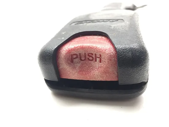 Right Seat Belt Latch 2016 Yamaha Wolverine R-Spec YXE 700 4x4 FI EPS 2534A