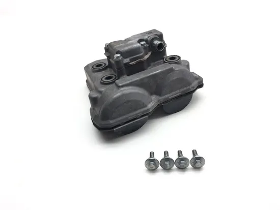 Engine Cylinder Head Cover 2016 Yamaha Wolverine R-Spec YXE 700 4x4 FI EPS 2534A