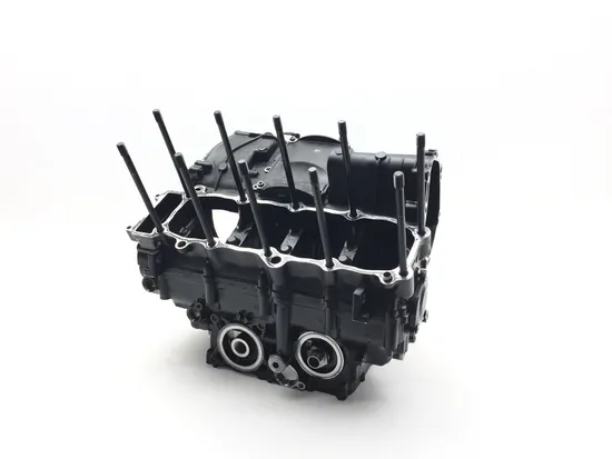 Upper Lower Center Cases Case 2005 Yamaha YZF R1 T/C Raven 2532A